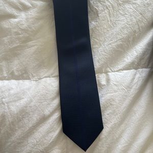 Men 100% Silk Navy Tie